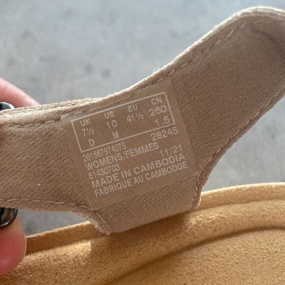 CLARKS Brynn Ave Sandal multi colored straps padded cork footbed 1” heel size 10 - Picture 4 of 14